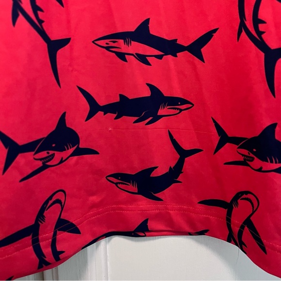 Waggle Golf Size Large Red Blue Golf Polo Stretch Sharks All Over Print Collar - Picture 5 of 5